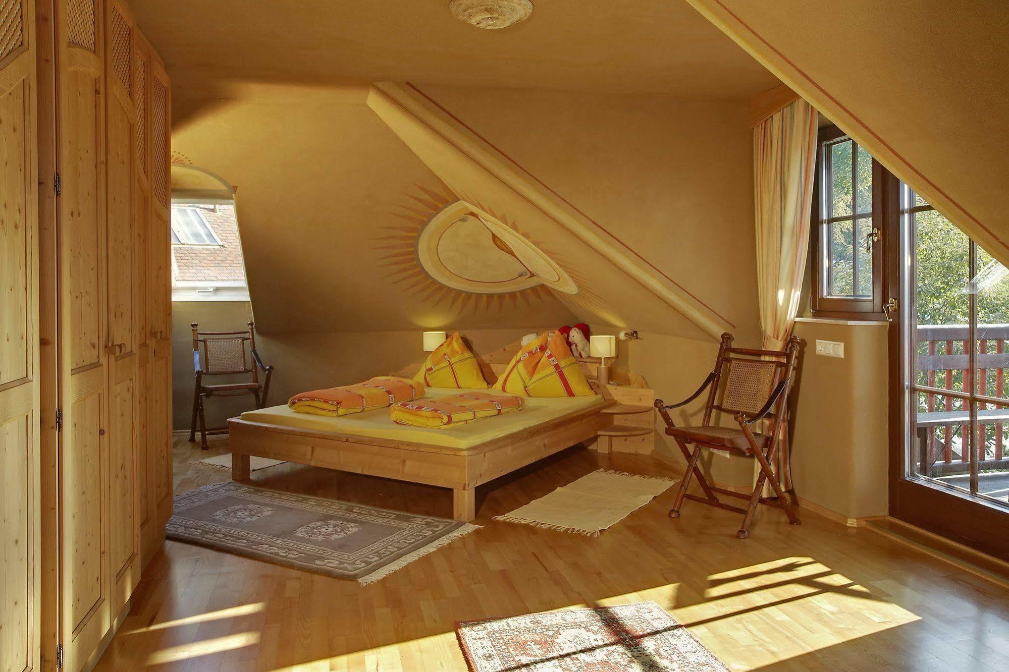 Biolandhaus Arche 3*